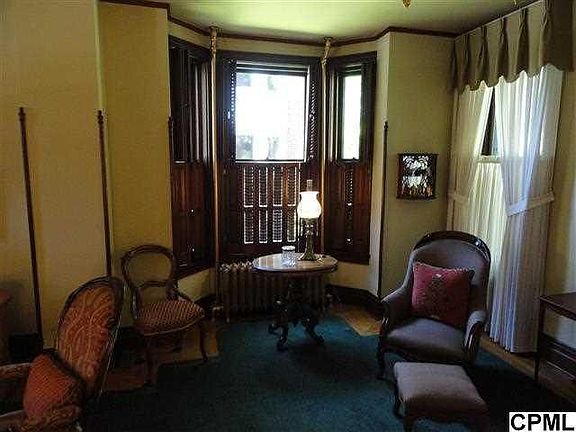 5th image of 141 N College St