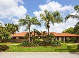 7233 Vistalmar St, Coral Gables, FL 33143