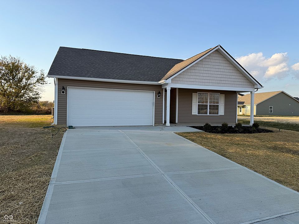 1st image of 1105 Lake Dr