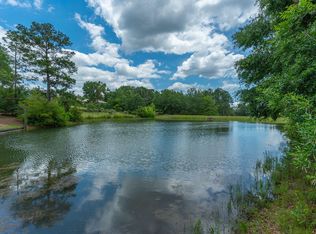 5710 Seminole Dr, Crestview, FL 32536