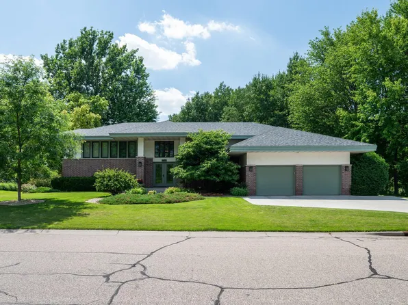 5365 Union Terrace Ln N, Plymouth, MN 55442