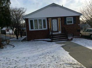 160 Hazard Ave, East Providence, RI 02914