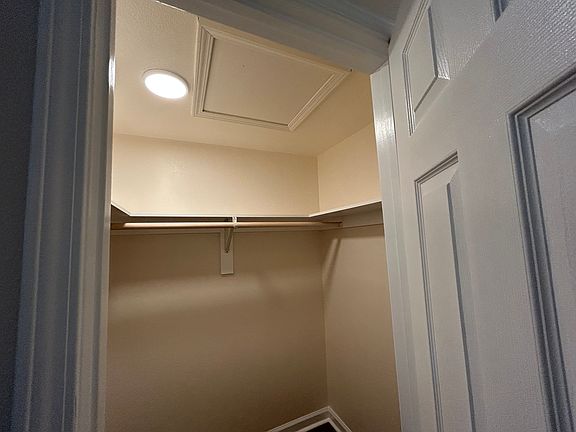 Walk In Closet