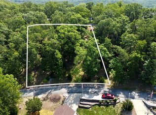 25 Lancelot Ct, Camdenton, MO 65020