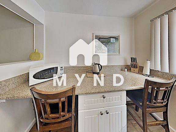 3rd image of 633 Missouri St APT 10