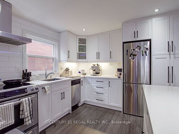 3rd image of 186 Grenadier Rd