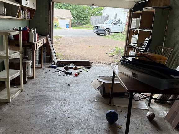 5th image of 1005 Reelfoot Ct