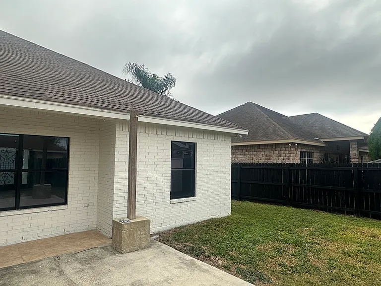 5977 Norma Pechero Ln — Photo 32