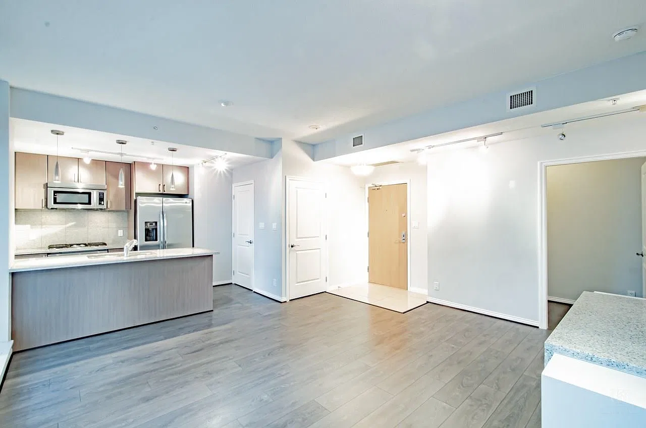 1 bed, 715 sqft, $3,000 — Photo 2