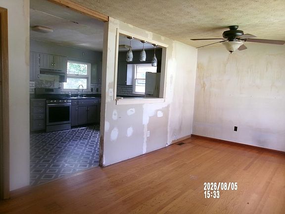 5th image of 1706 Beth Ann Dr