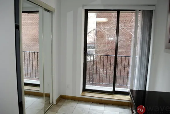 Rented by Wave Real Estate Group | media 14