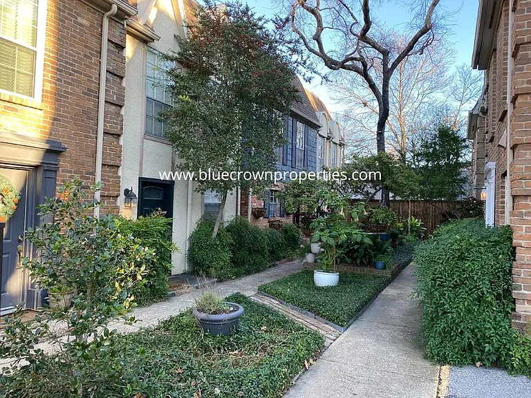 3627 Dickason Ave #E — Photo 1