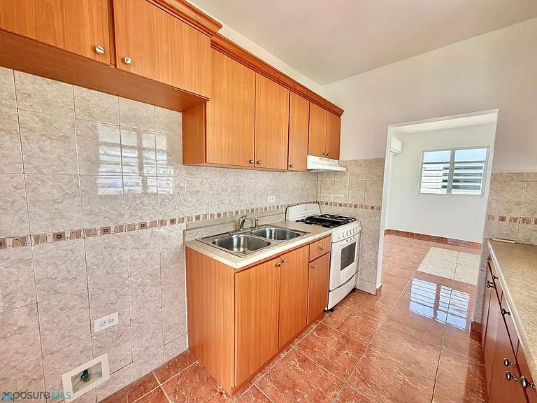 1 Calle Blvd — Photo 10