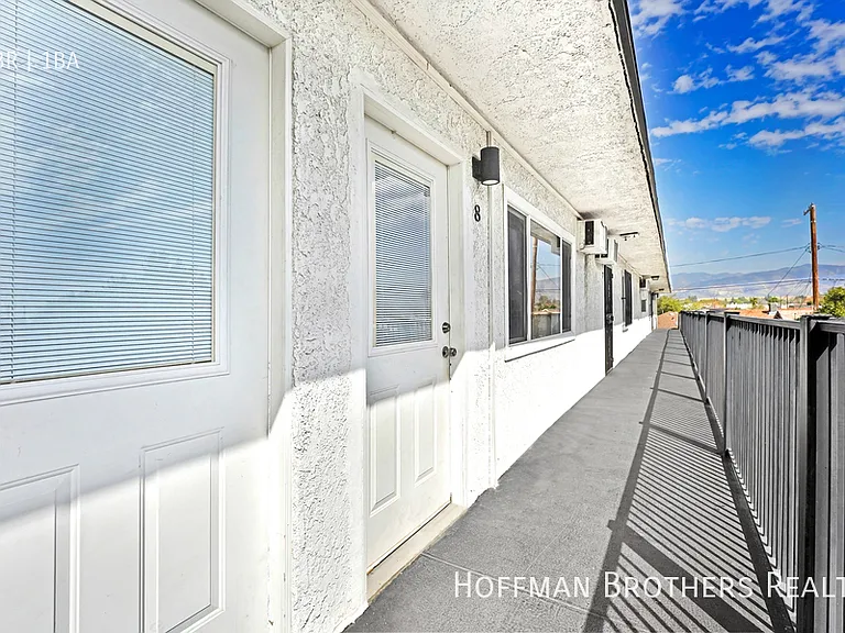 10028 San Fernando Rd #101 — Photo 4