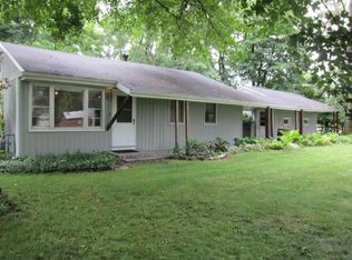 667 Shore Dr, Columbus, OH 43229