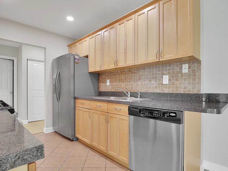 8970 N Parkside Ave #418 — Photo 6