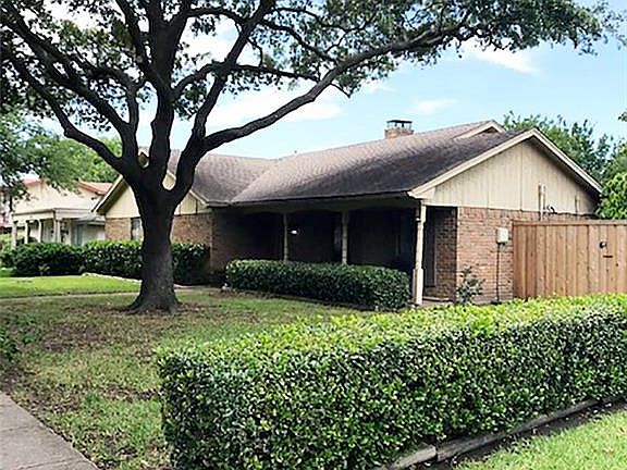 3rd image of 3917 Cedar Creek Dr