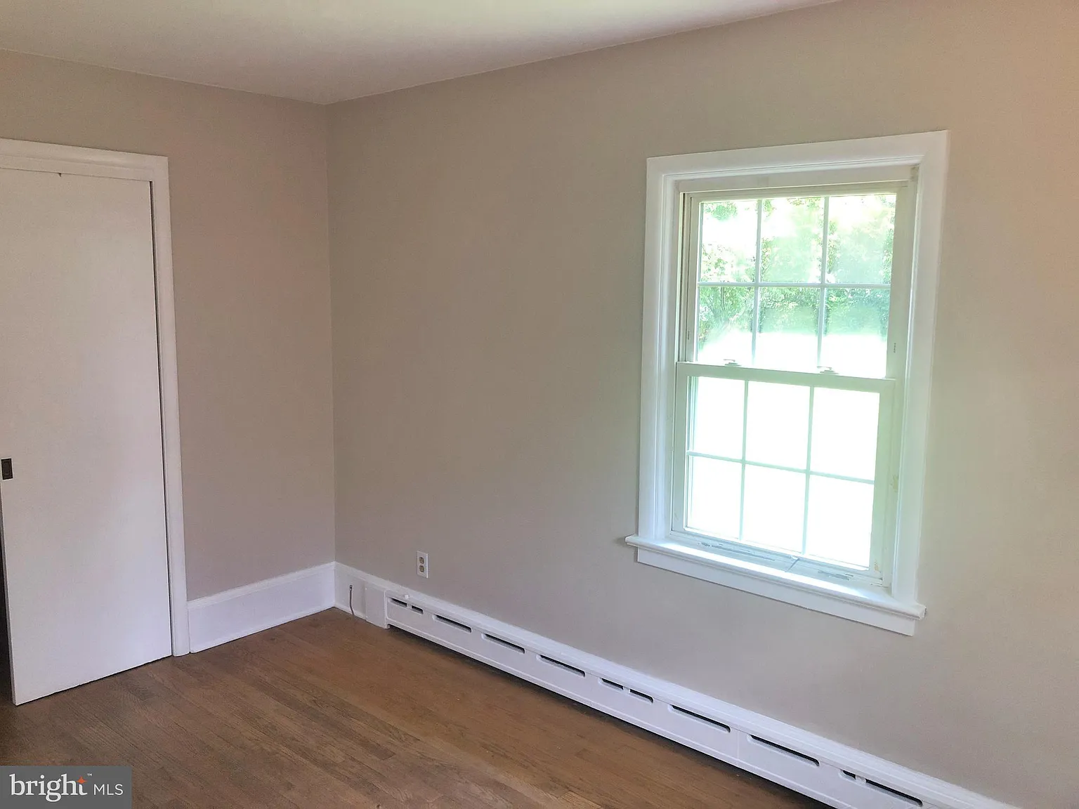 3 bed, 1.5 bath, 1455 sqft, $2,725 — Photo 4