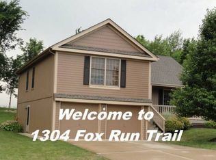 1304 Fox Run Trl, Platte City, MO 64079