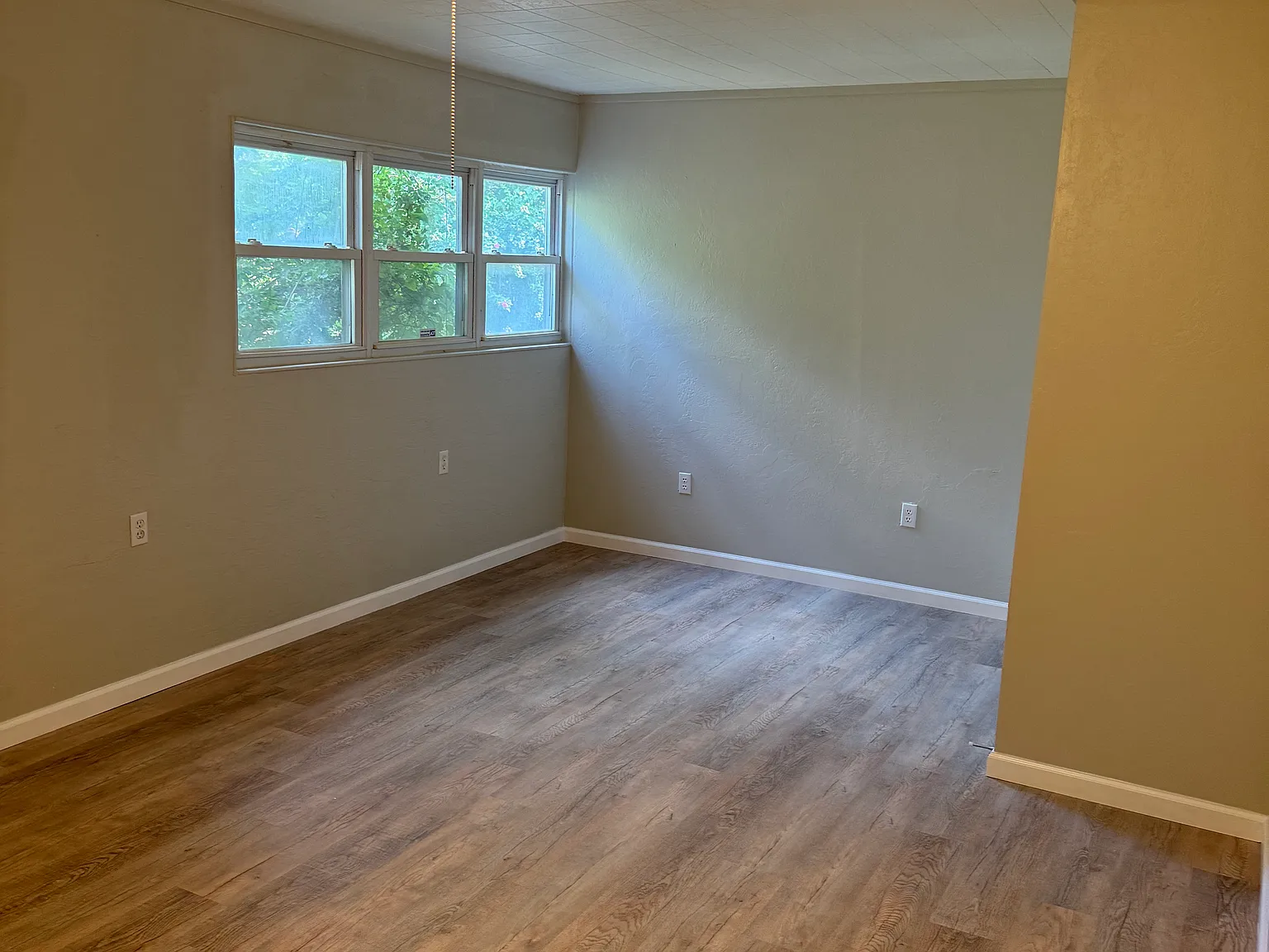 4 bed, 1500 sqft, $1,695 — Photo 4