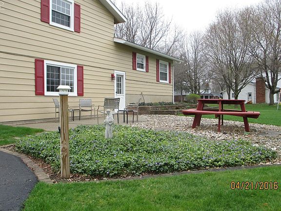 2nd image of 200 Bellewood Dr