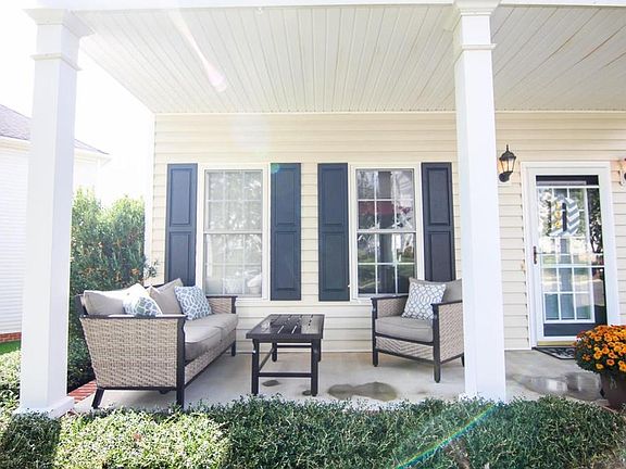 4th image of 104 Wyndsong Pl