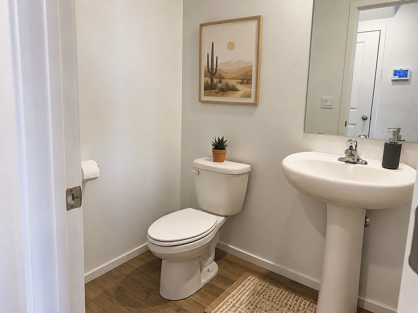3 bed, 2.5 bath, 1555 sqft, $2,100 — Photo 2