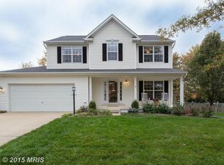 317 Locust Grove Dr, Purcellville, VA 20132