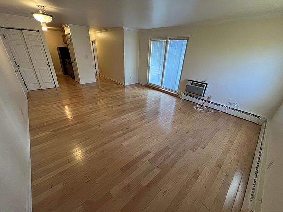 2nd image of 2018 N Oakland Ave APT 108