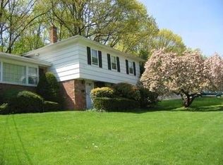 41 Heights Rd, Wayne, NJ 07470