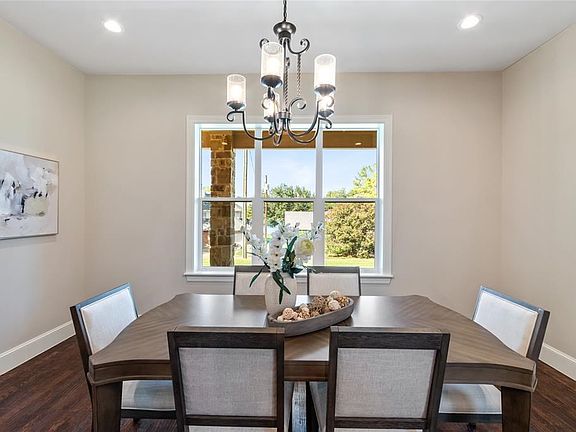 2nd image of 115 Palo Blanco Dr