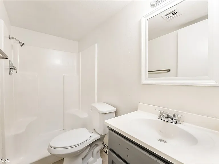 375 N 15th St #1 — Photo 17