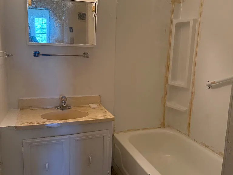 501 Main St #2 — Photo 10