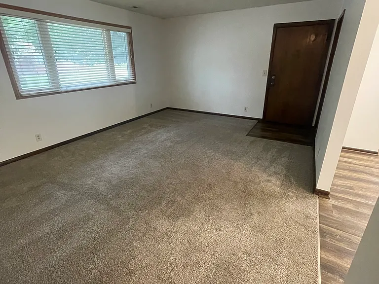 4138 S 46th St — Photo 11
