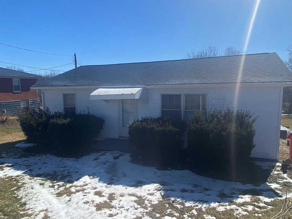1st image of 1055 Alexander Dr