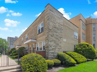 228 S Maple Ave APT A, Oak Park, IL 60302