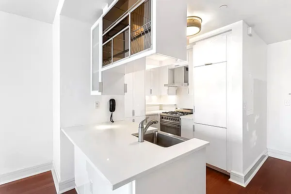 Rented by Compass | media 29