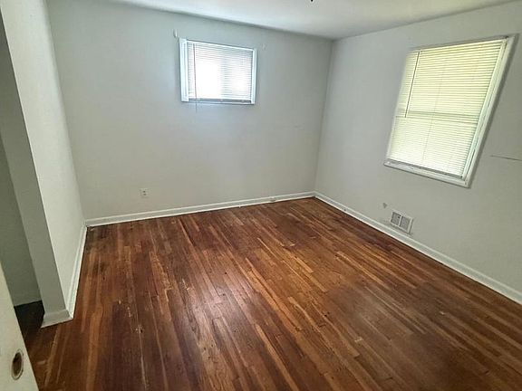 5th image of 2407 E Cold Spring Ln