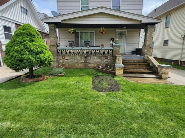 4689 E 85th St, Garfield Heights, OH 44125