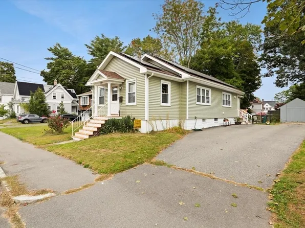 182 Grafton St, Brockton, MA 02301