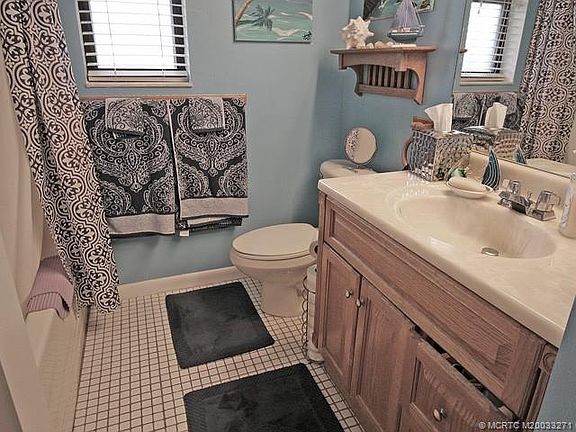 4th image of 181 SW South River Dr APT 207