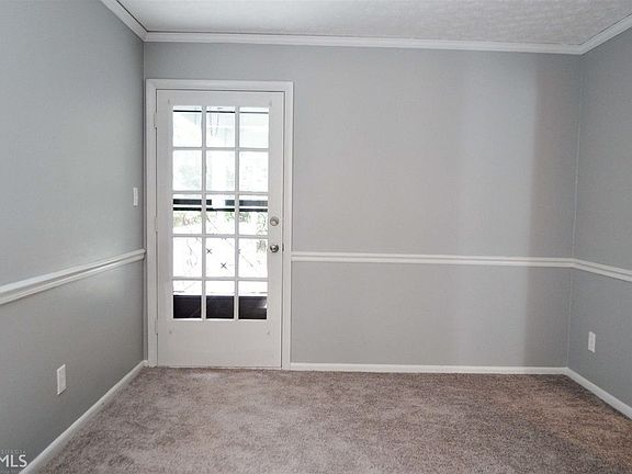 4th image of 197 Woodstone Dr