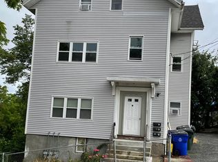 118 Maple St #1, Fall River, MA 02720