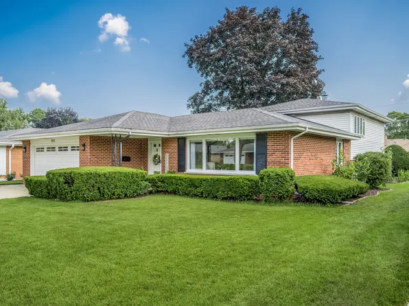 913 S See Gwun Ave, Mount Prospect, IL 60056