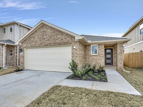2nd image of 18491 Sunrise Maple Dr