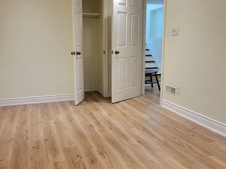 42 Ambleside Cres #LOWER — Photo 16