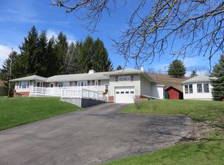 7281 E Wash St Ext, Bath, NY 14810