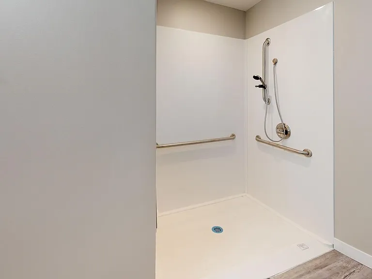 703 W Cedar St — Photo 21