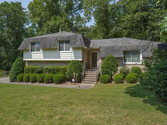 3rd image of 3423 Kildare Dr