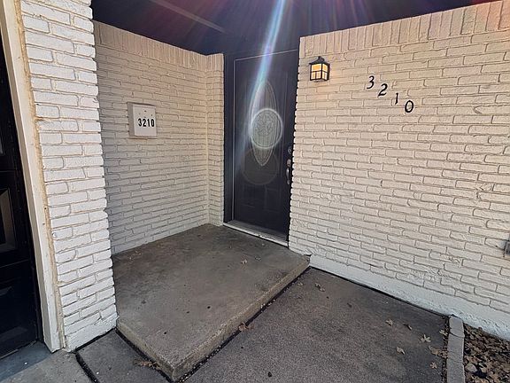 2nd image of 3210 Konet St
